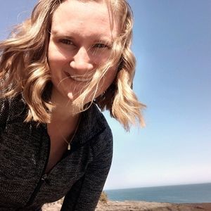 Meet your Posher, Hayley